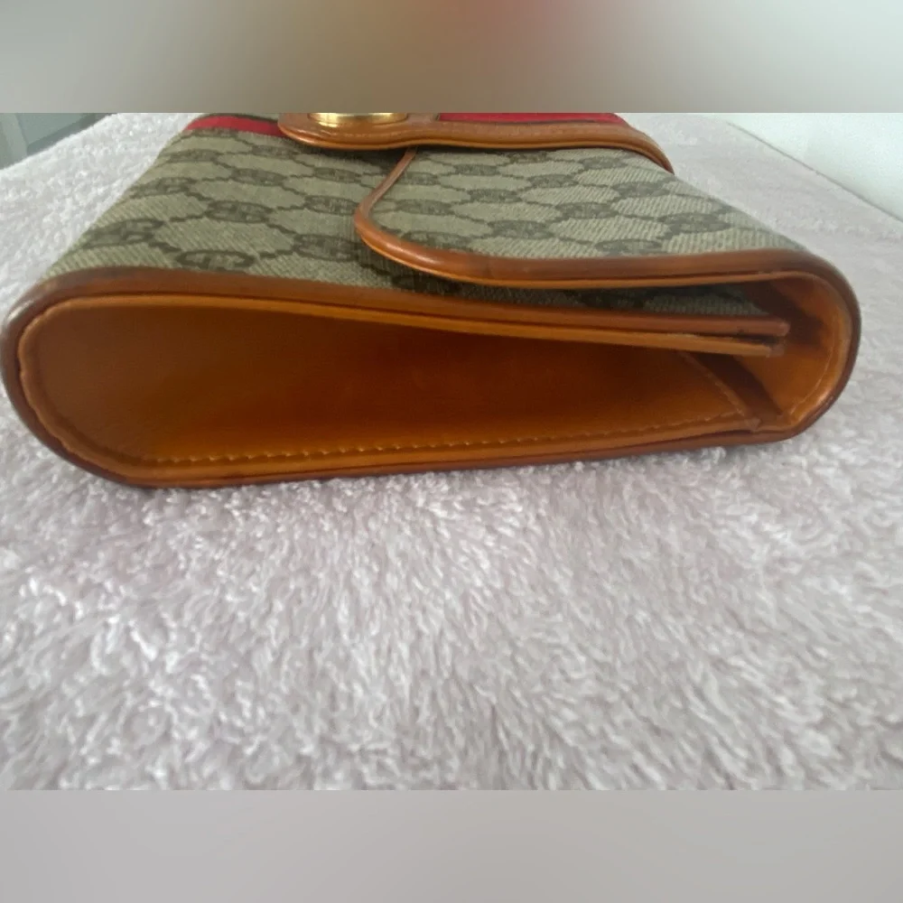 SOLD!! VINTAGE GUCCI CHERRY LINE SHOULDER BAG - Picture 6 of 15